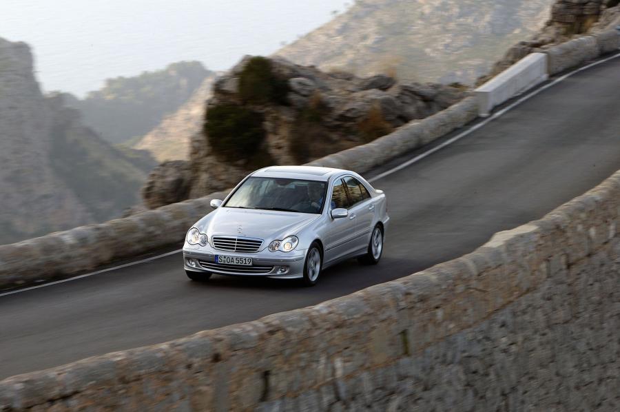 Mercedes-Benz C-Class 2004 года  (фото 59 из 88)